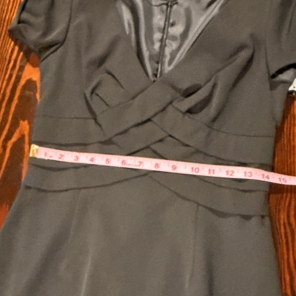 Calvin Klein Black V-Neck Midi Dress size 4 - Picture 7 of 11
